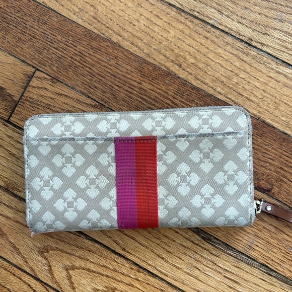 Kate Spade Neda Fabric Wallet, 7.5”x4”x1” - Picture 2 of 11